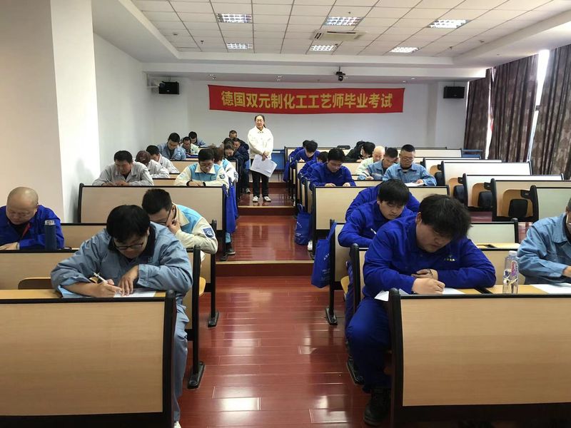▷金山区第五期高危企业新上岗员...